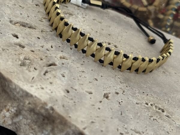 SİYAH DİAMOND BİLEKLİK